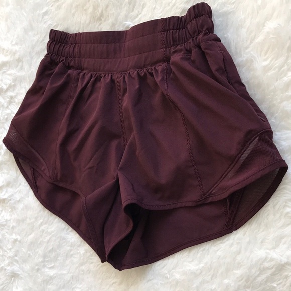 ❌Sold!❌Hotty Hot LR Short 2.5" 
Lined - Picture 5 of 6